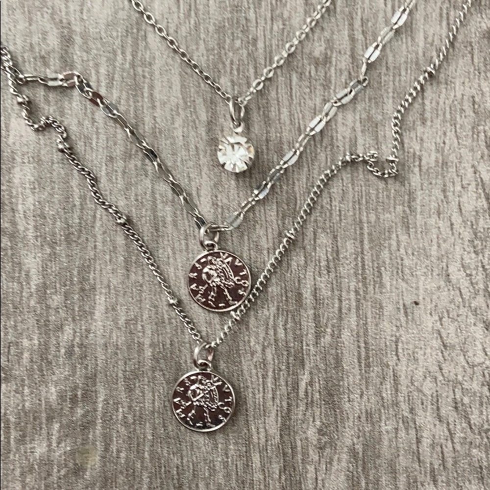 Layered necklace - Picture 2 of 7